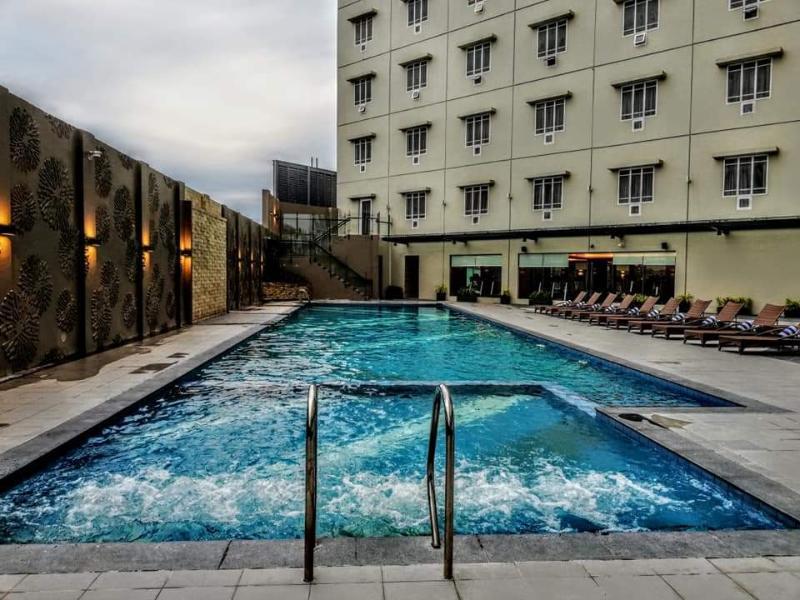 Acacia Hotel Davao Exterior photo